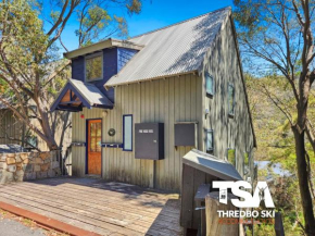 Silverwood Chalet, Thredbo Village
